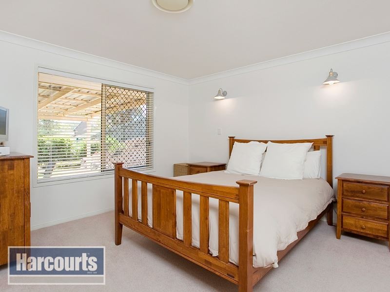 56 Falconglen Place, Ferny Grove QLD 4055