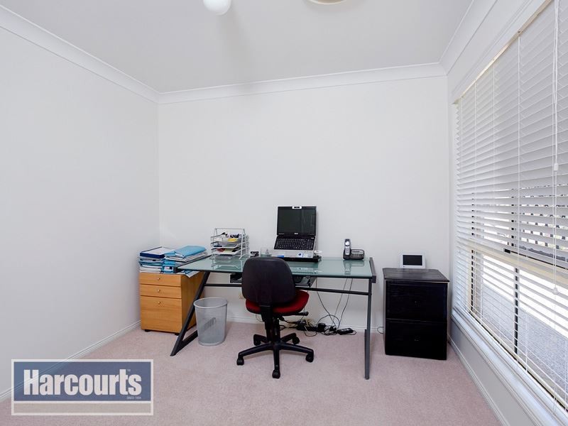 56 Falconglen Place, Ferny Grove QLD 4055