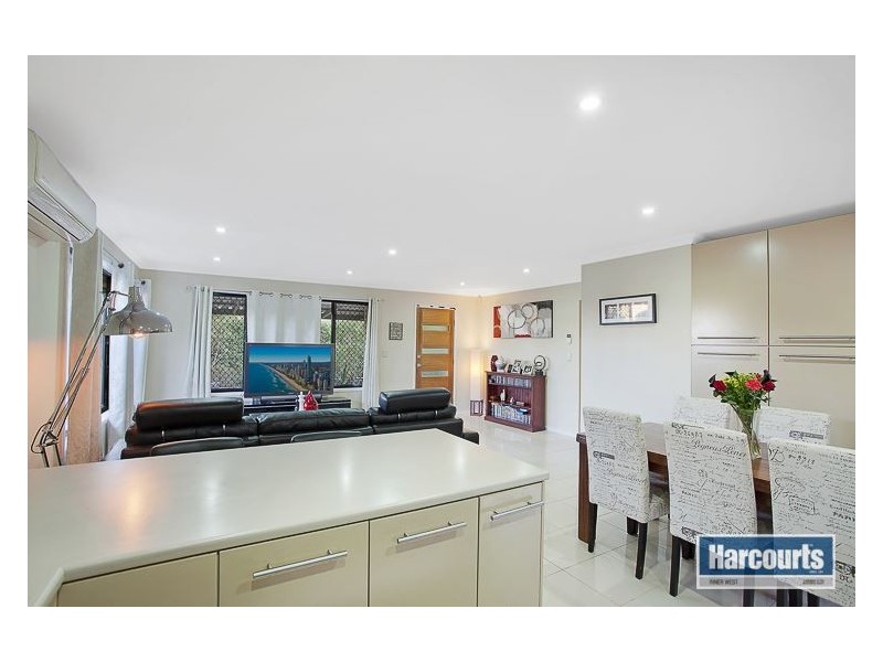 64 Kirikee Street, Ferny Grove QLD 4055