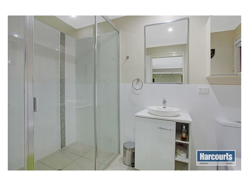 64 Kirikee Street, Ferny Grove QLD 4055