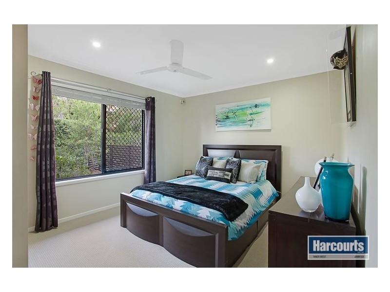 64 Kirikee Street, Ferny Grove QLD 4055