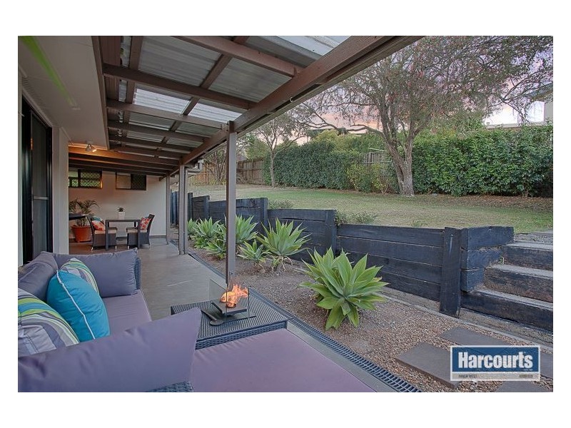 64 Kirikee Street, Ferny Grove QLD 4055