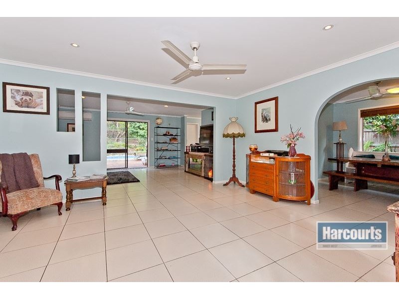 68 Bernarra Street, The Gap QLD 4061