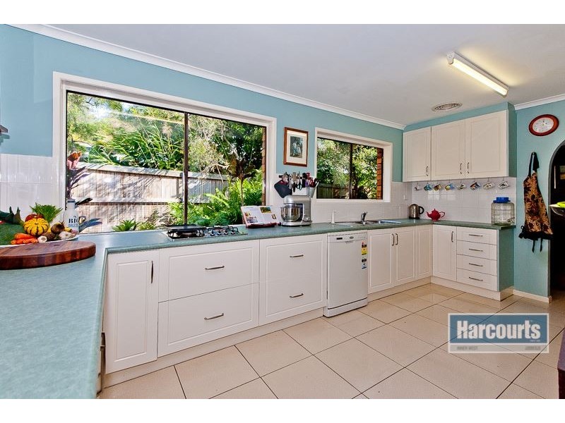 68 Bernarra Street, The Gap QLD 4061