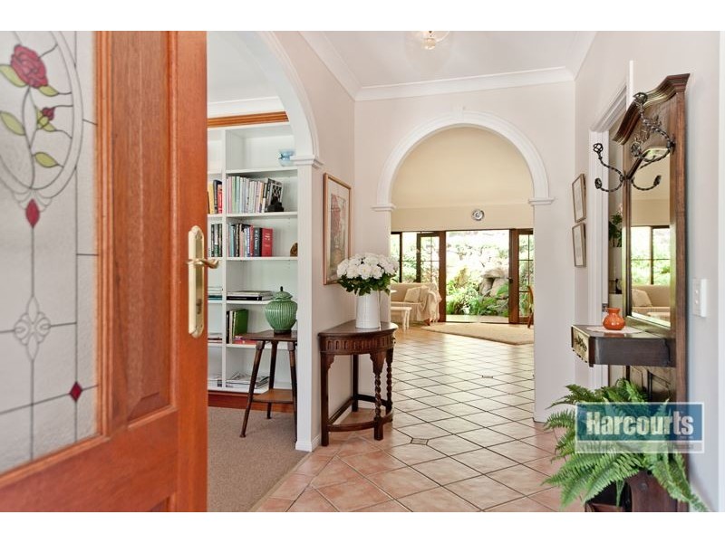 16 Wollundry Place, The Gap QLD 4061