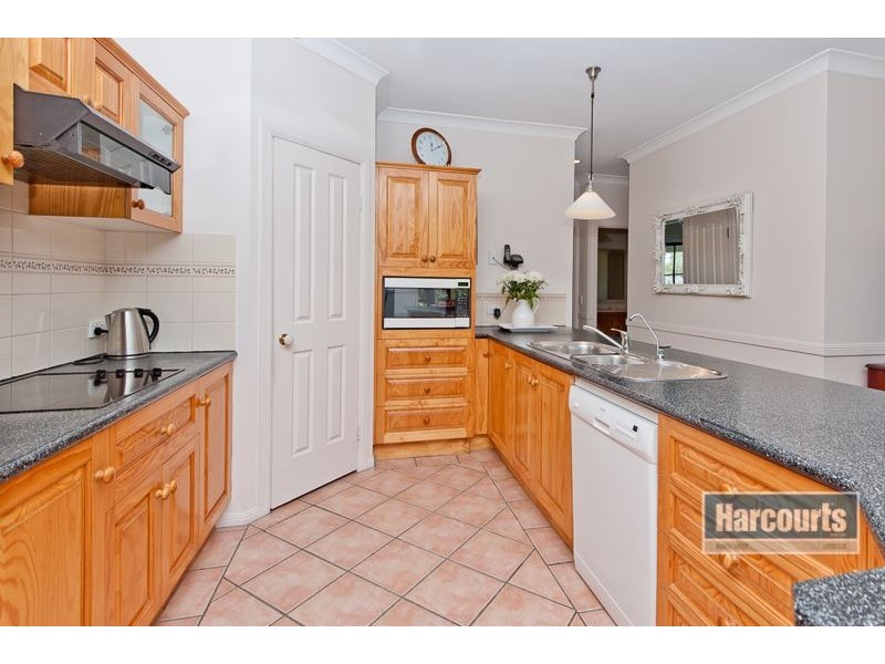 16 Wollundry Place, The Gap QLD 4061