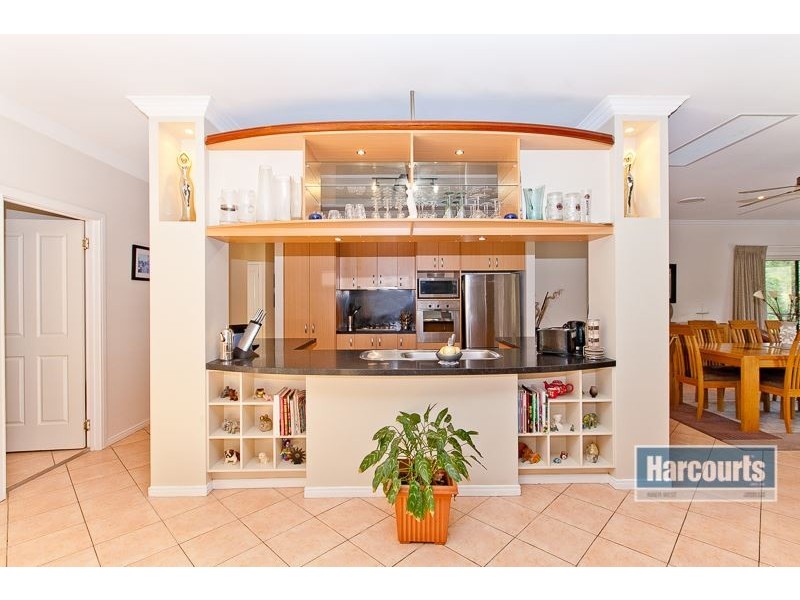 5 Aberdeen Court, The Gap QLD 4061