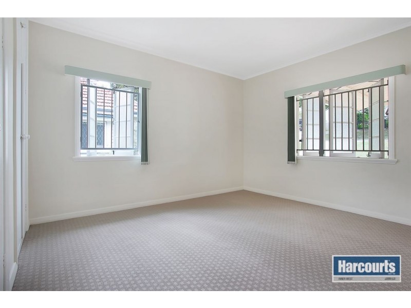 35 Buckingham Street, Ashgrove QLD 4060