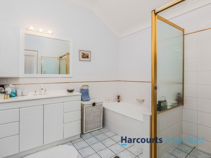 28 Berkeley Place, Ferny Grove QLD 4055