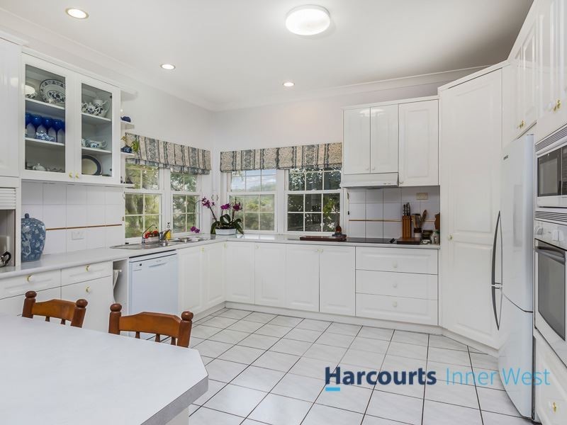 28 Berkeley Place, Ferny Grove QLD 4055