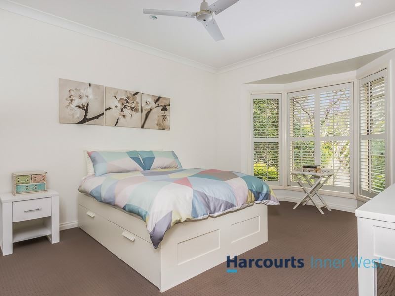 10 Rothbury Place, The Gap QLD 4061