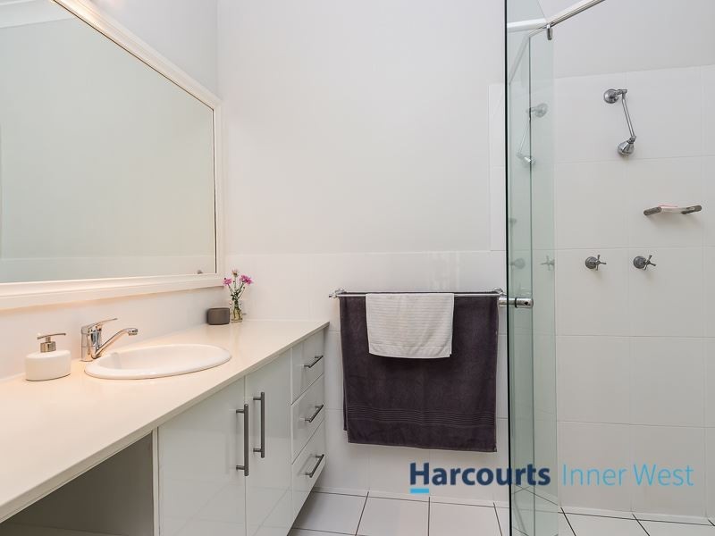 10 Rothbury Place, The Gap QLD 4061