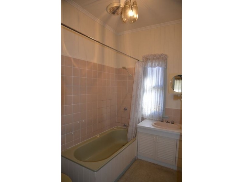 77 Ethel St, Chermside QLD 4032
