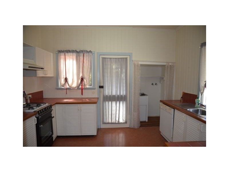 77 Ethel St, Chermside QLD 4032