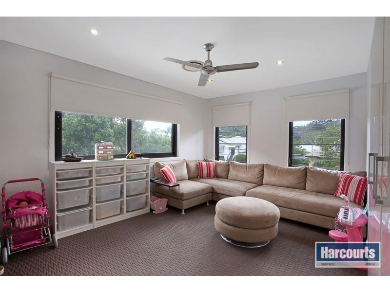 22 Gresham Street, Ashgrove QLD 4060
