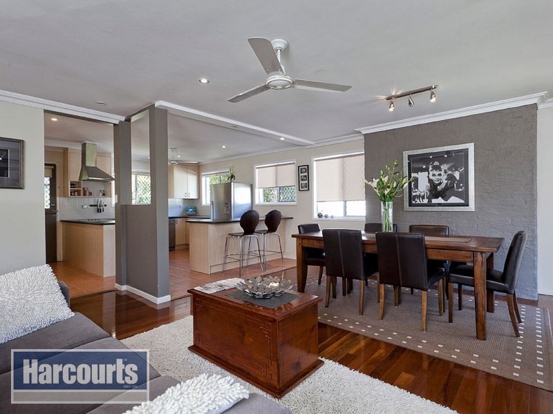 8 Pangela Street, The Gap QLD 4061