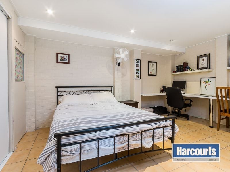 8 Pangela Street, The Gap QLD 4061