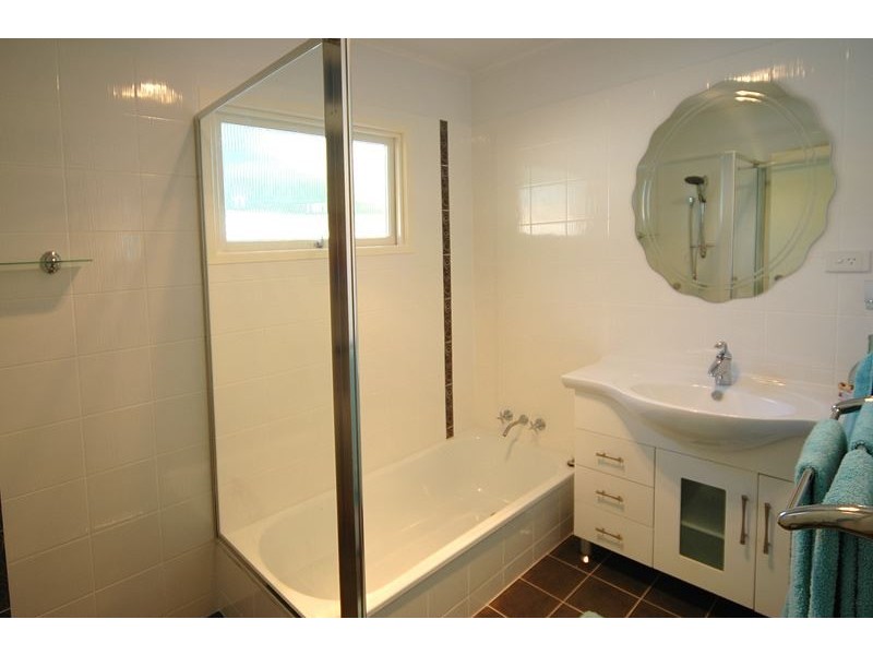 42 Bromwich Street, The Gap QLD 4061