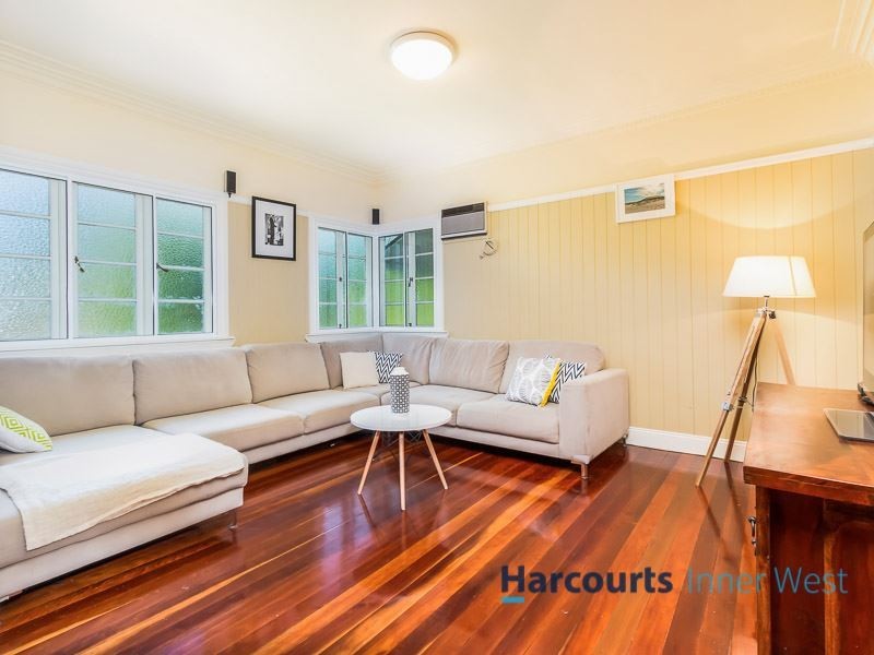 636 Waterworks Road, Ashgrove QLD 4060