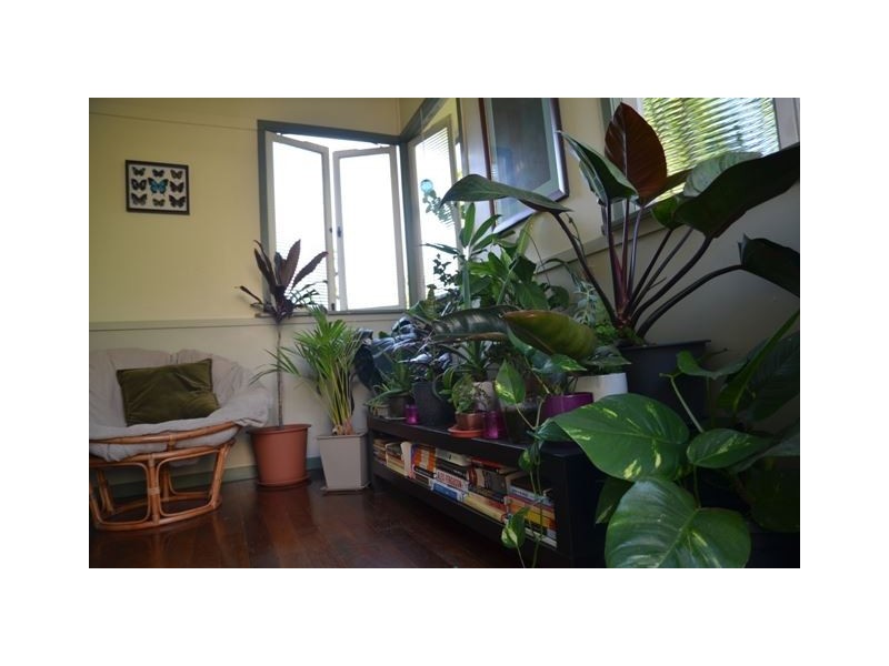 12 Holmesbrook Street, Ashgrove QLD 4060