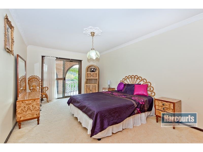 27 Dungory Street, The Gap QLD 4061