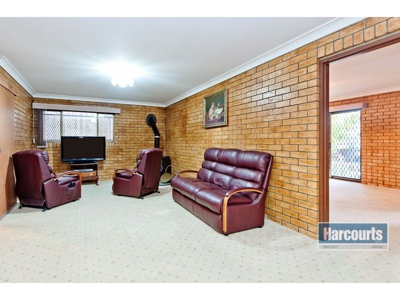 27 Dungory Street, The Gap QLD 4061