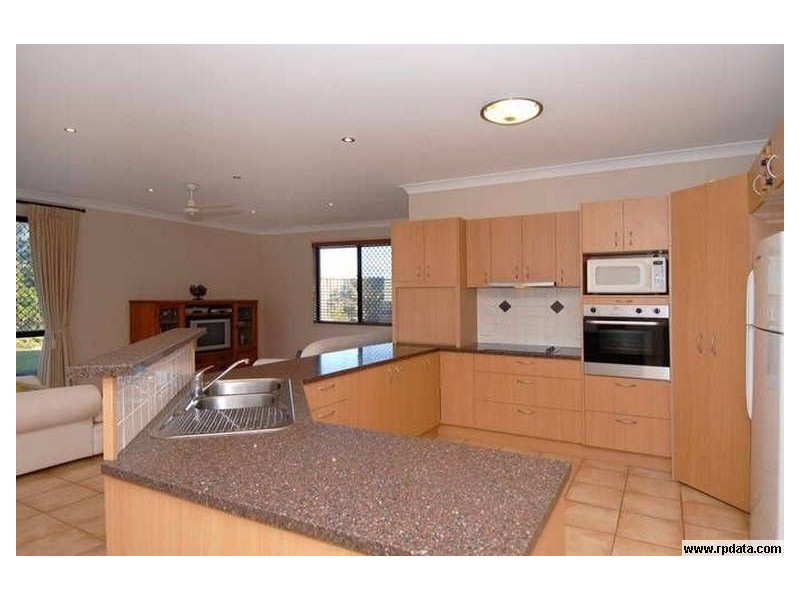 20 Ridge Place, Upper Kedron QLD 4055