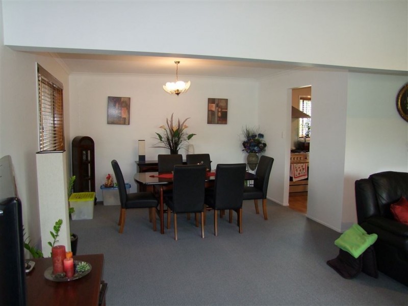 8 Maestra Street, The Gap QLD 4061