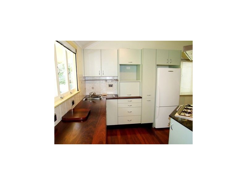 54 Stuartholme Rd, Bardon QLD 4065