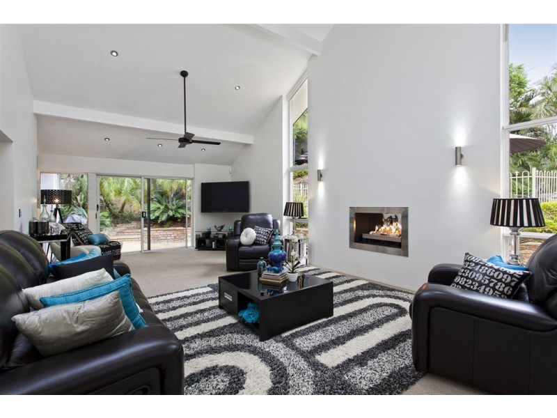 13 Rothbury Place, The Gap QLD 4061