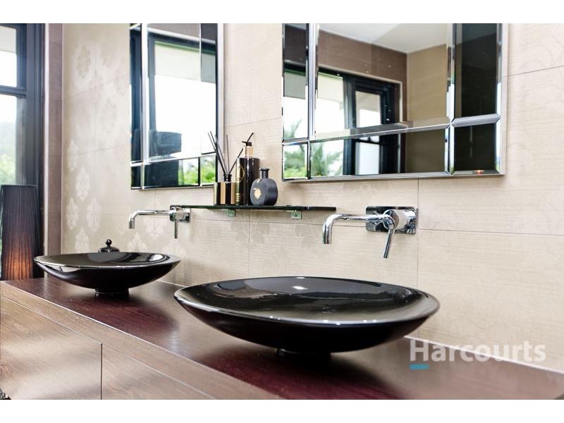 13 Rothbury Place, The Gap QLD 4061