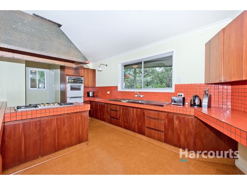 1520 Mt Nebo Road, Mount Nebo QLD 4520