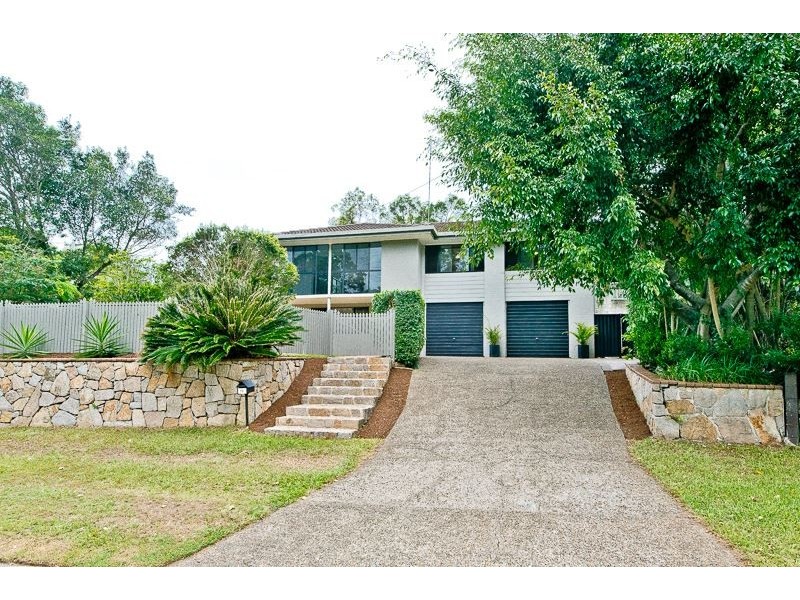 76 Tarnook Drive, Ferny Hills QLD 4055