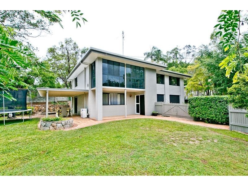 76 Tarnook Drive, Ferny Hills QLD 4055