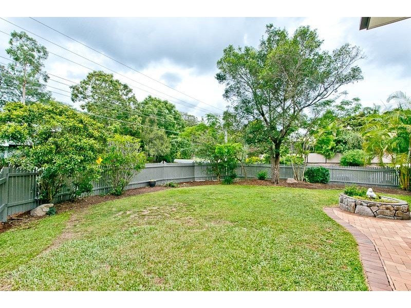 76 Tarnook Drive, Ferny Hills QLD 4055