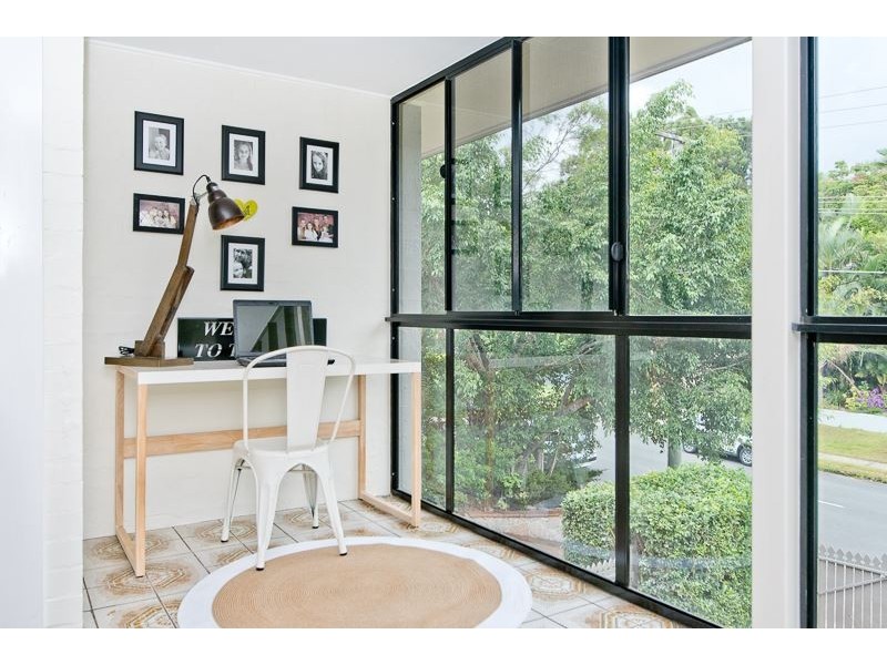 76 Tarnook Drive, Ferny Hills QLD 4055