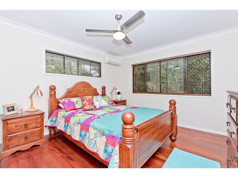 76 Tarnook Drive, Ferny Hills QLD 4055