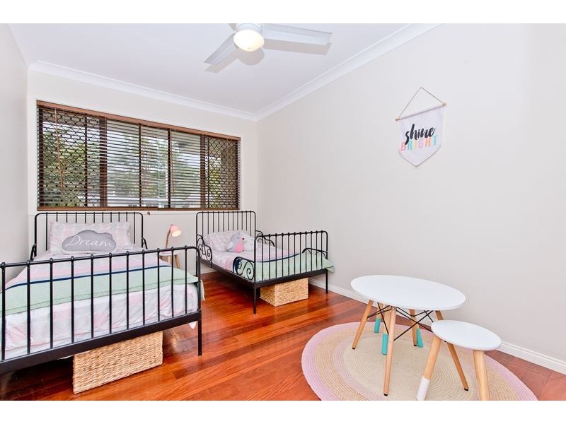 76 Tarnook Drive, Ferny Hills QLD 4055