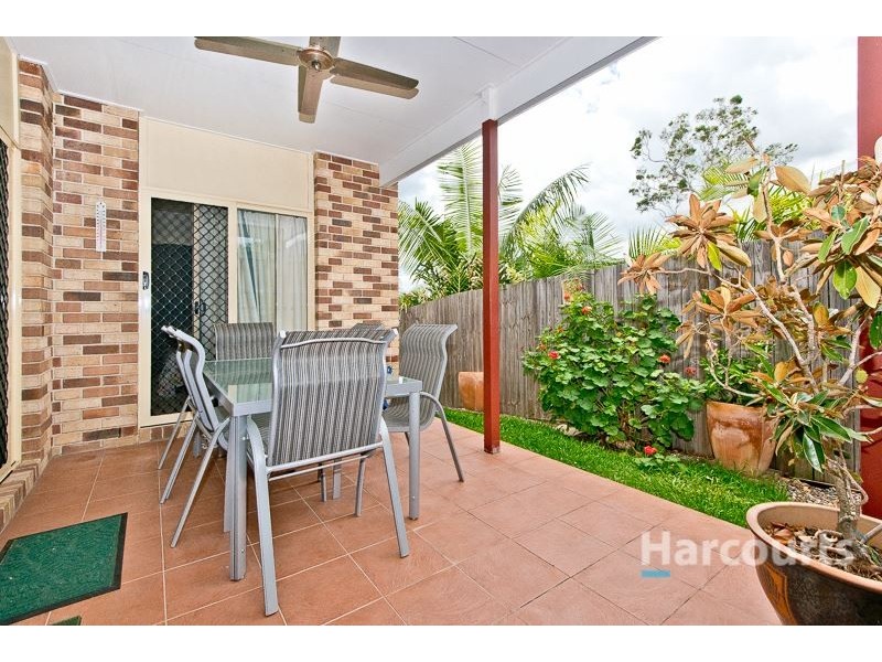 6 Sailboat Way, Springfield Lakes QLD 4300