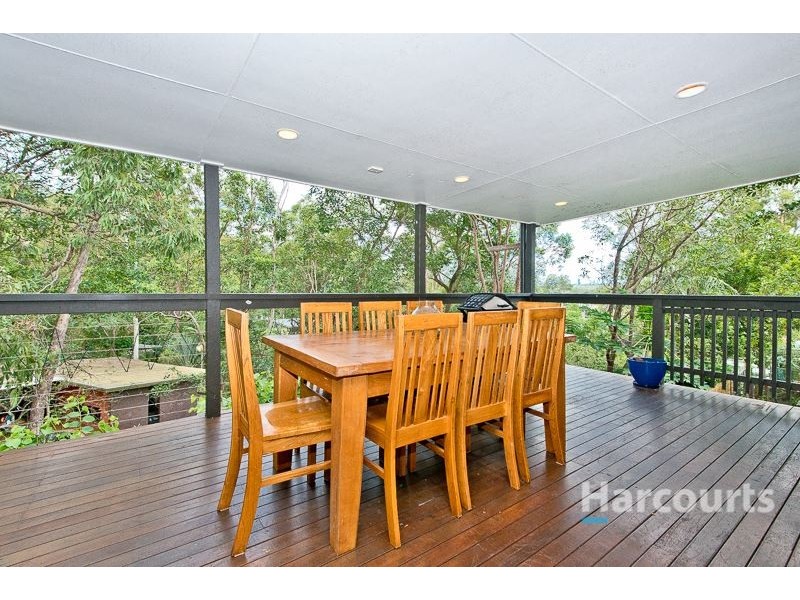 16 Wirlpana Avenue, Ferny Hills QLD 4055