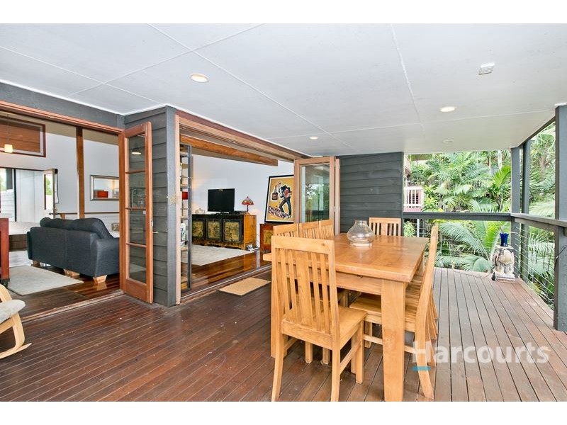 16 Wirlpana Avenue, Ferny Hills QLD 4055