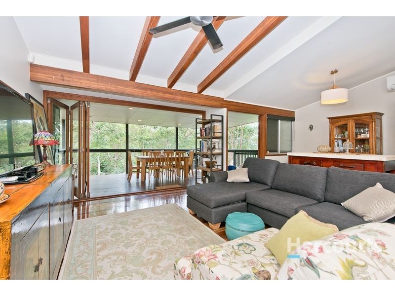 16 Wirlpana Avenue, Ferny Hills QLD 4055