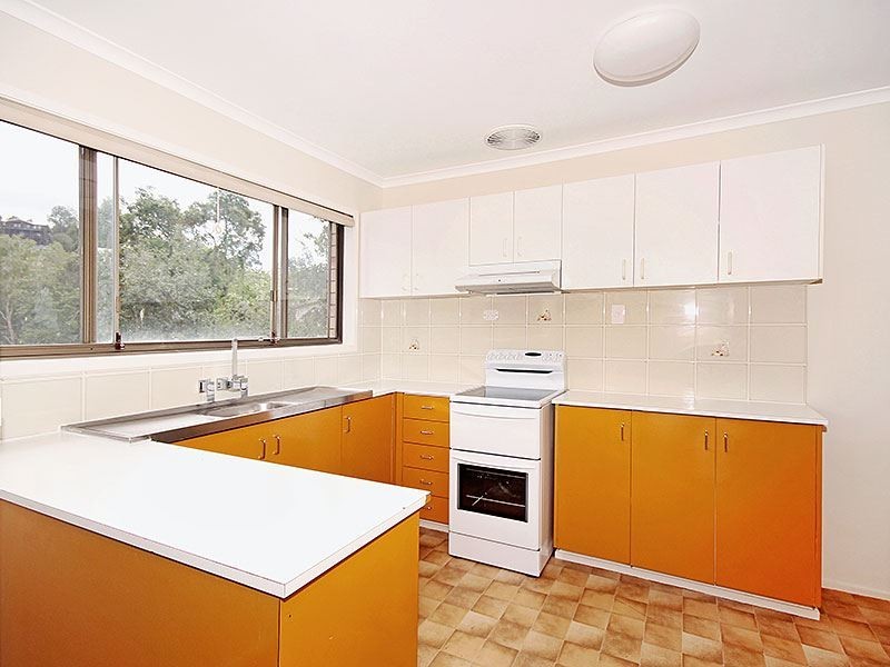 19 Desbet Street, The Gap QLD 4061