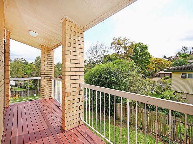 19 Desbet Street, The Gap QLD 4061