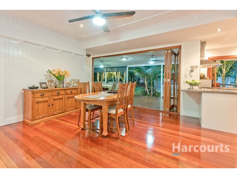 8 Burnham Road, Bardon QLD 4065