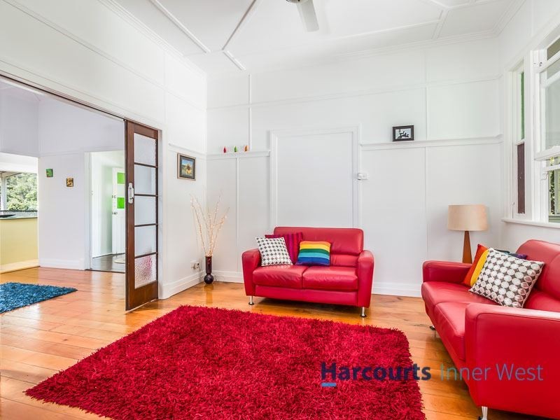 89 Russell Terrace, Indooroopilly QLD 4068