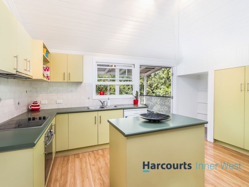 89 Russell Terrace, Indooroopilly QLD 4068