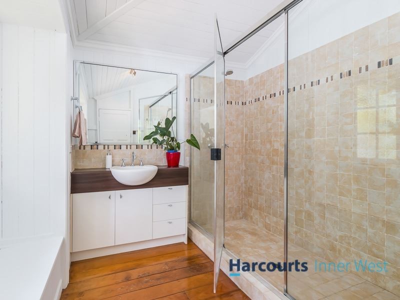 89 Russell Terrace, Indooroopilly QLD 4068