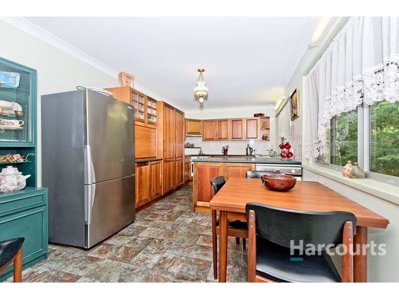 6 Malgoa Street, The Gap QLD 4061