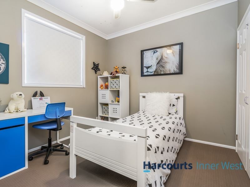 42 Dillon Road, The Gap QLD 4061